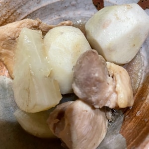 ボリュームおかず☆鶏肉と里芋の煮物